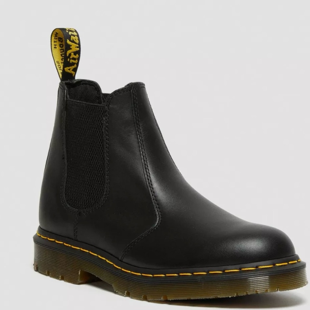 Dr. Martens Mens Black Chelsea Boots